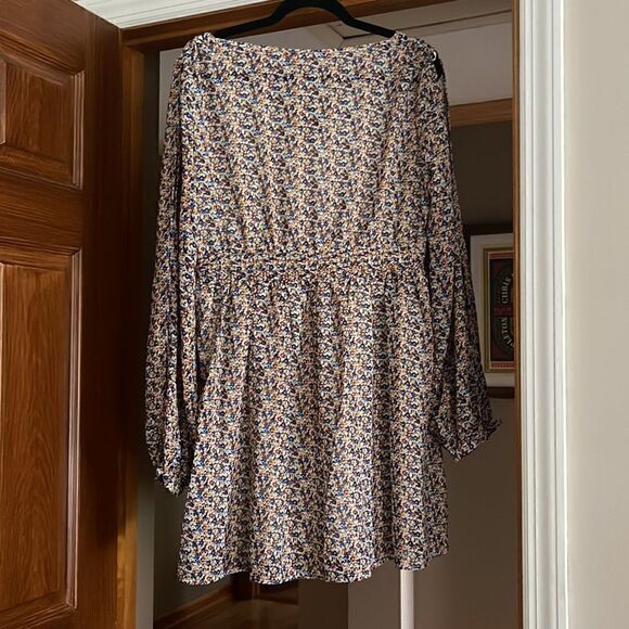 Floral Bohemian Dress with Sleeves! - Picture 7 of 10